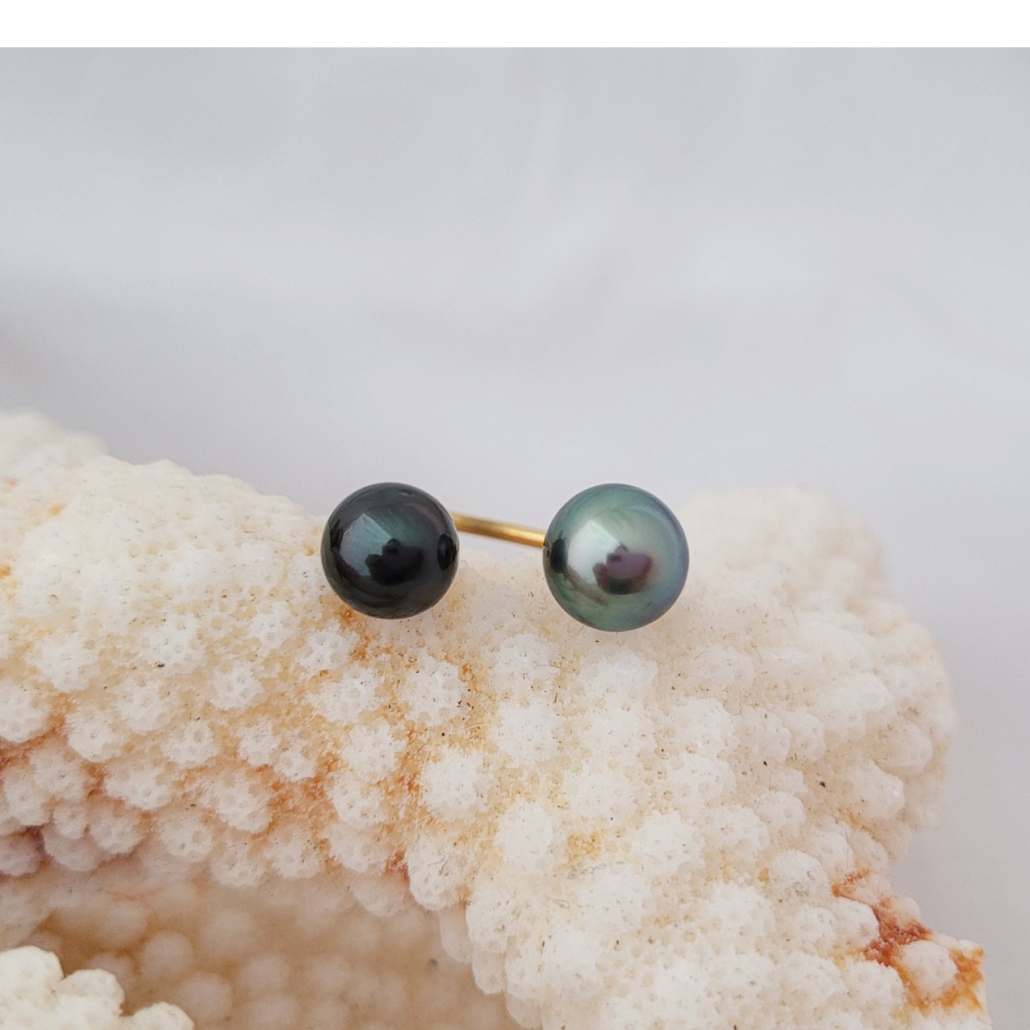 Bague Duo en acier inoxydable doré - 2 perles de Tahiti – Image 8