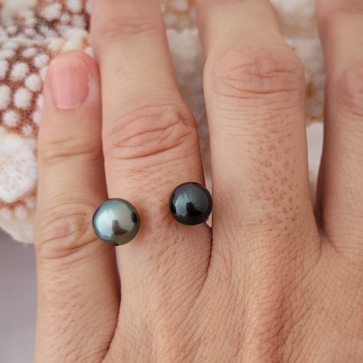 Bague Duo en acier inoxydable doré - 2 perles de Tahiti – Image 9