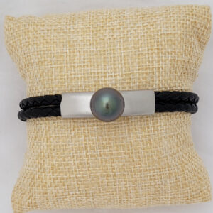 Bracelet en cuir noir tressé avec perle de Tahiti