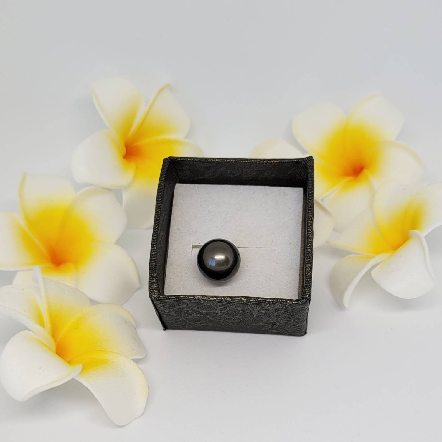 Piercing nombril avec perle de Tahiti – Image 2