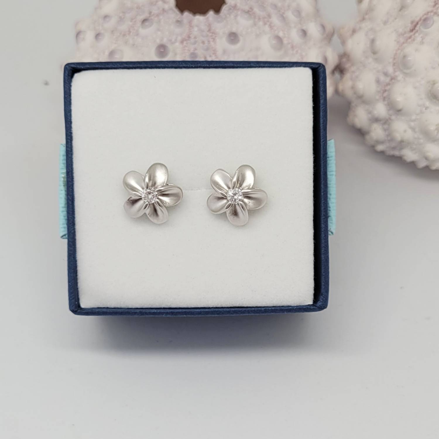 Boucles d'oreilles clous en argent 925 "Tiare" avec Zircons – Image 6