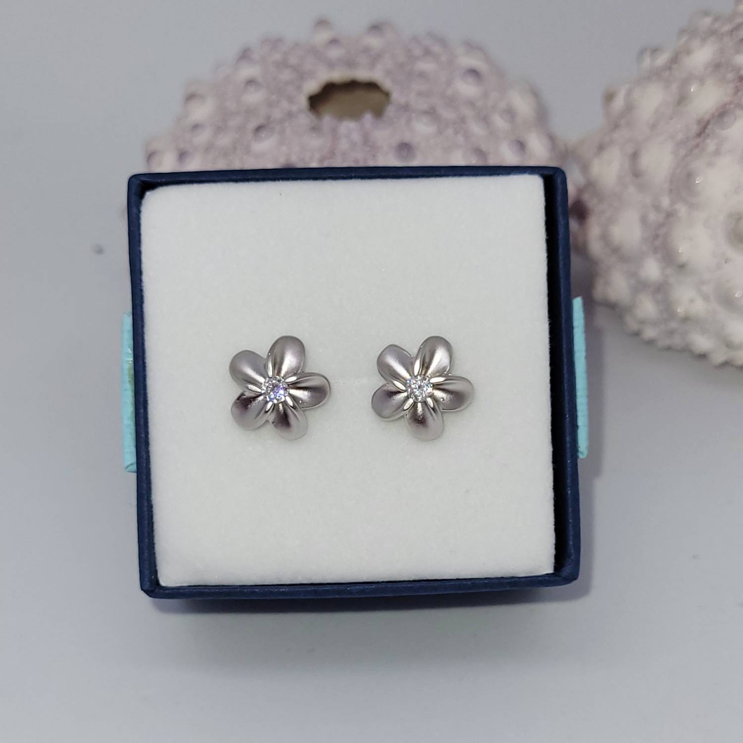 Boucles d'oreilles clous en argent 925 "Tiare" avec Zircons – Image 4