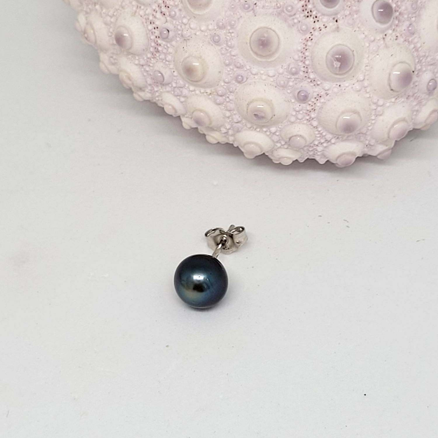 Boucle d'oreille "solo" perle de Tahiti (plusieurs modèles disponibles) – Image 8