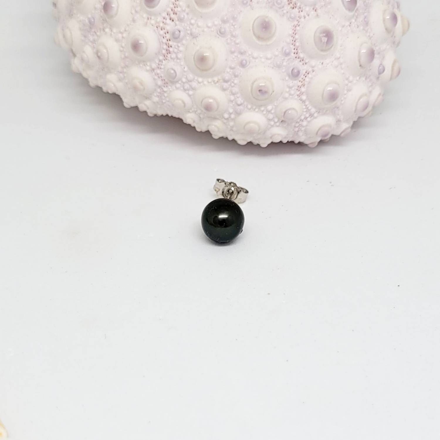 Boucle d'oreille "solo" perle de Tahiti (plusieurs modèles disponibles) – Image 9