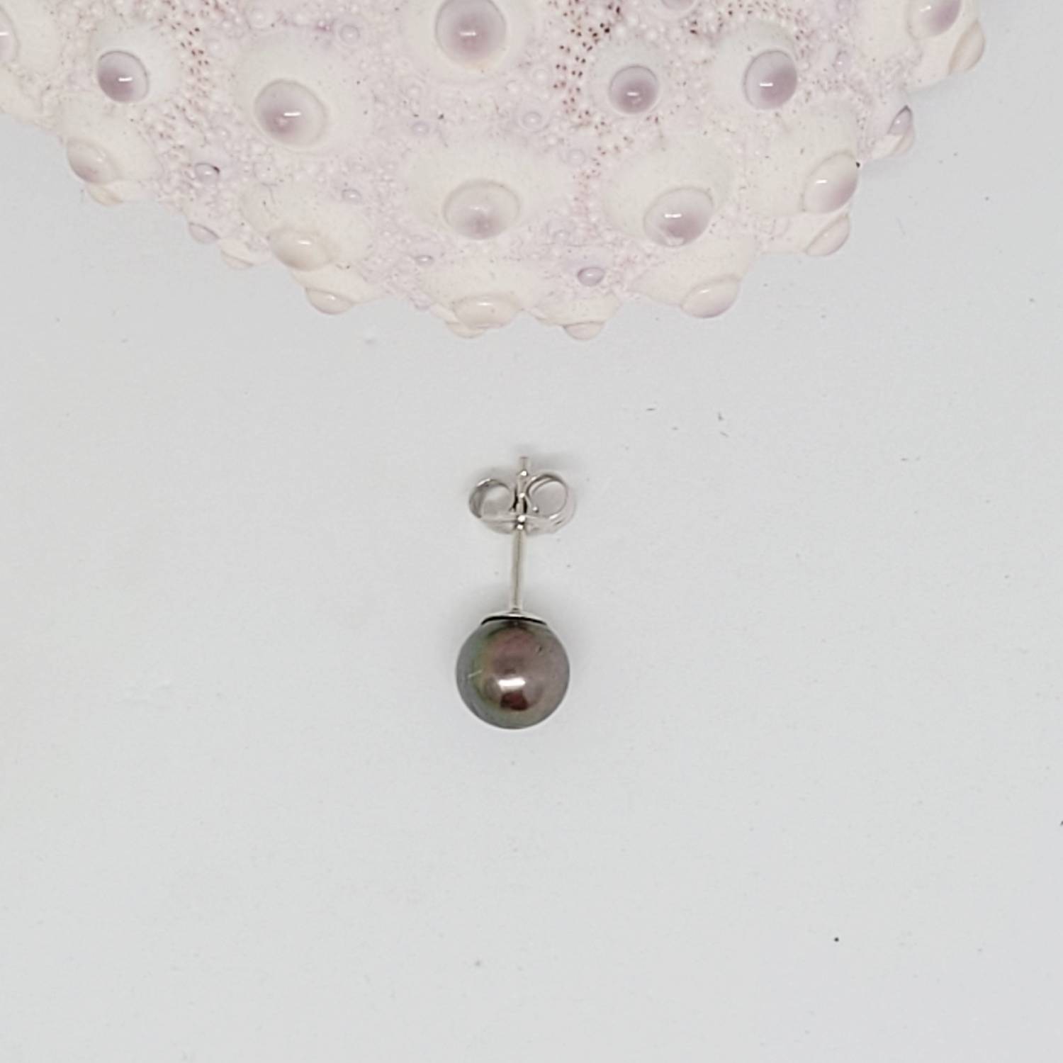 Boucle d'oreille "solo" perle de Tahiti (plusieurs modèles disponibles) – Image 10