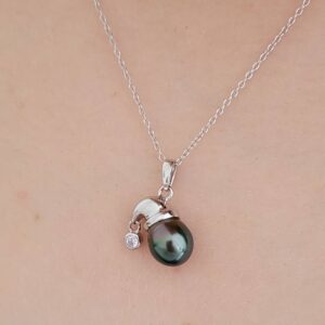 Pendentif "bonnet de Noël" en argent 925 avec perle de Tahiti