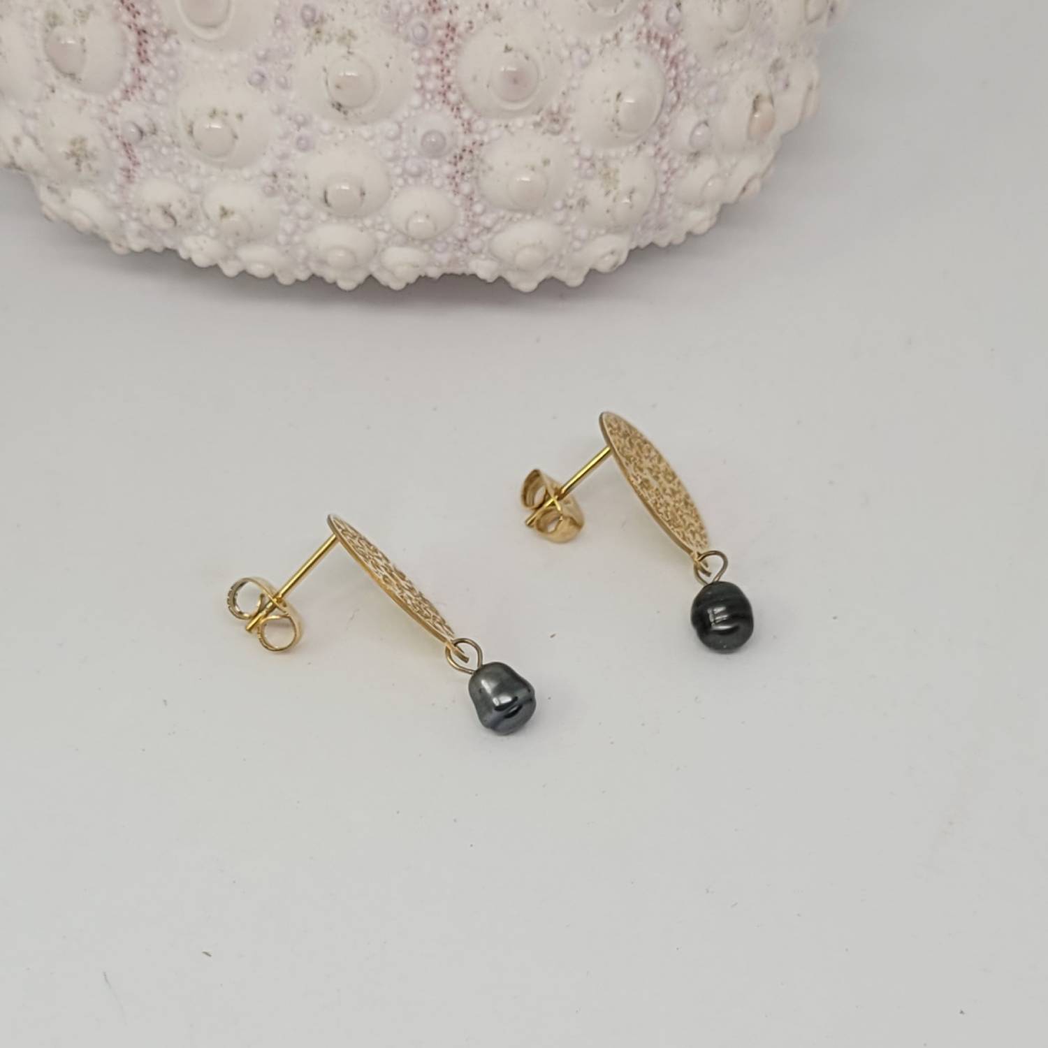 Boucles d'oreilles "soleil doré" avec keishis Tahiti – Image 3