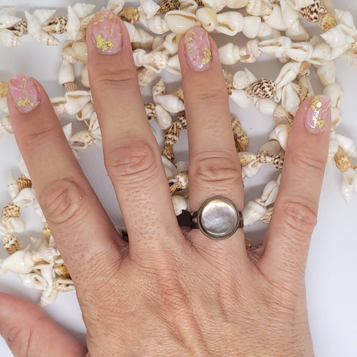 Bague cabochon nacre de Tahiti