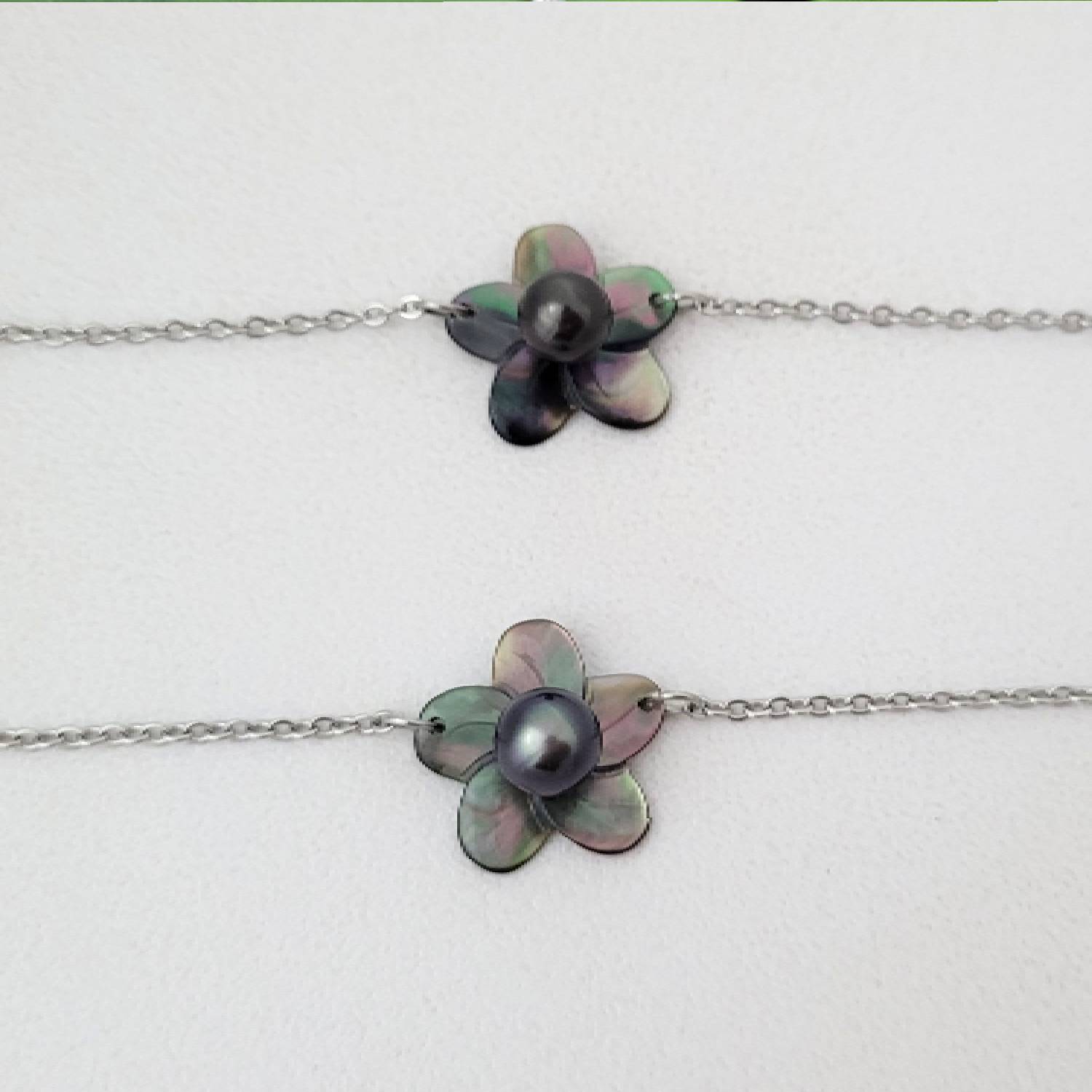 Bracelet fleur de nacre cœur de perle de Tahiti – Image 2