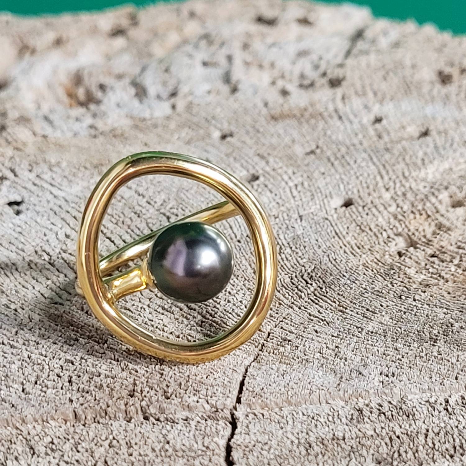 Bague perle de Tahiti semi-ronde