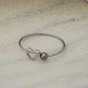 Bracelet jonc coeur avec perles de Tahiti